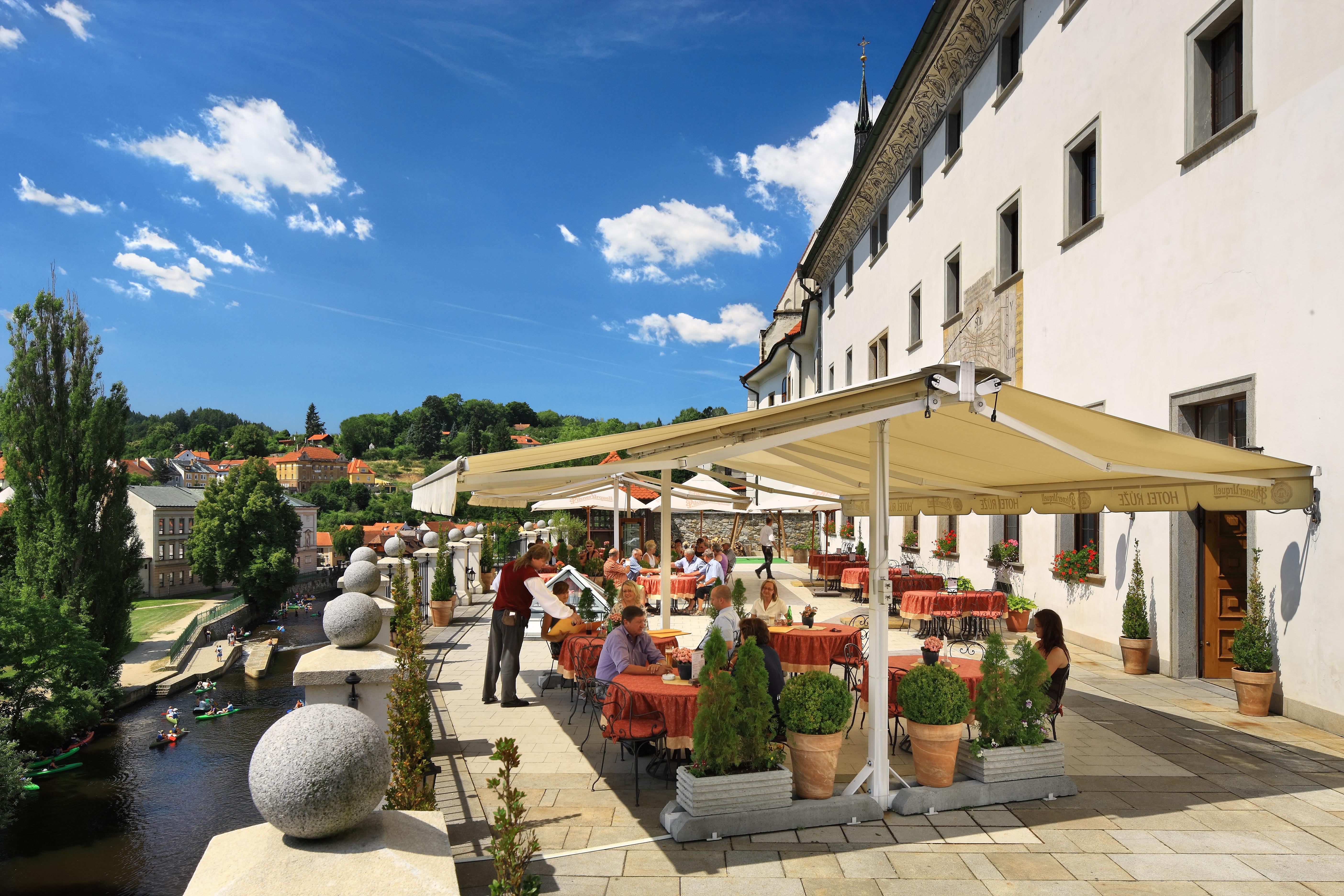 Hotel Ruze Чески-Крумлов Экстерьер фото The restaurant