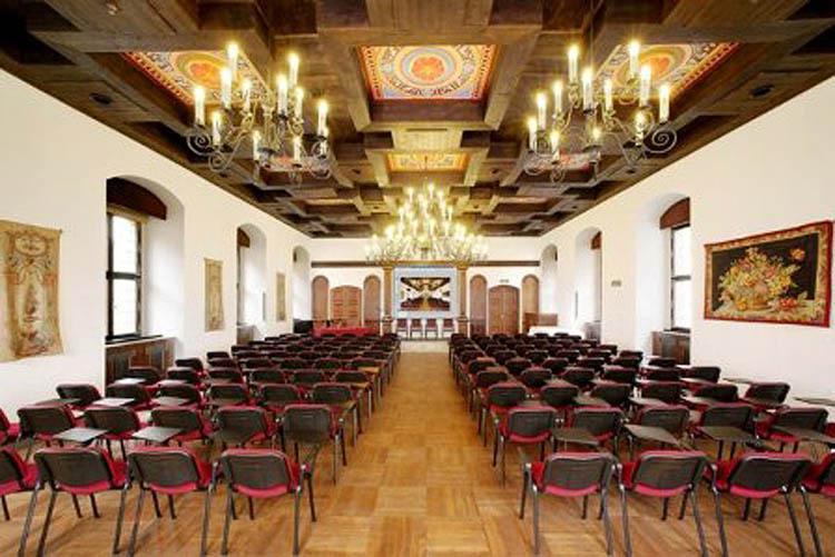 Hotel Ruze Чески-Крумлов Бизнес фото The interior of the synagogue